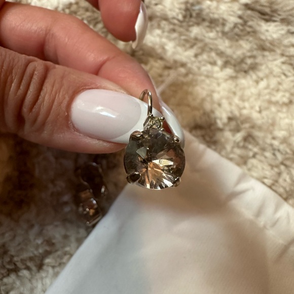 Earrings - Picture 3 of 5